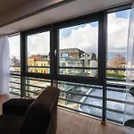 מלון דירות Central Apartments מרטין