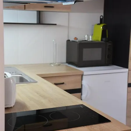 شقة فندقية Central Apartments مارتون