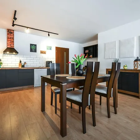 Central Apartments Aparthotel 4*