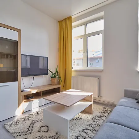 Central Apartments 4* Martin