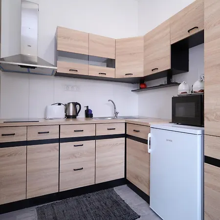 Aparthotel Central Apartments 4*