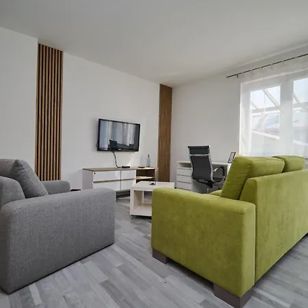 Central Apartments مارتون