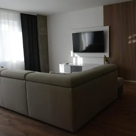 شقة فندقية Central Apartments *