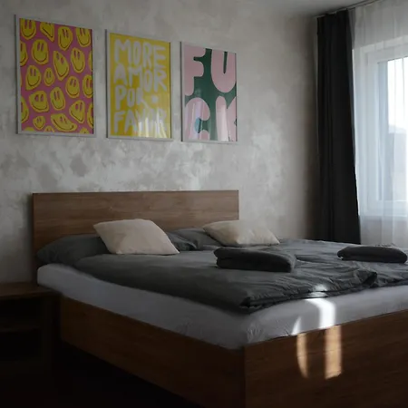 Central Apartments شقة فندقية مارتون