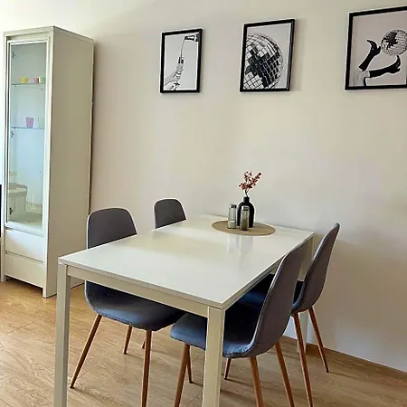 Central Apartments 4* Martin