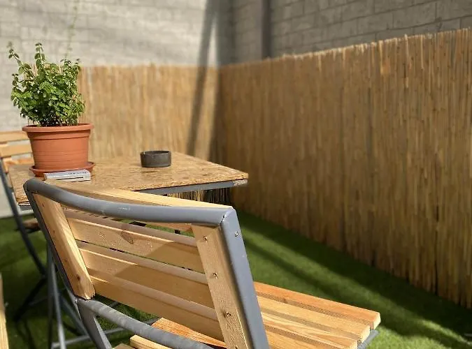 Central Apartments Апарт-отель 4*