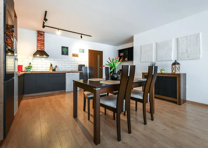 Central Apartments Апарт-отель 4*